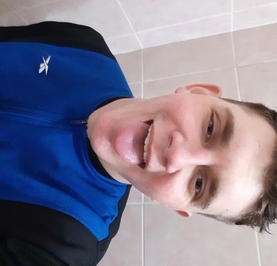 Артём